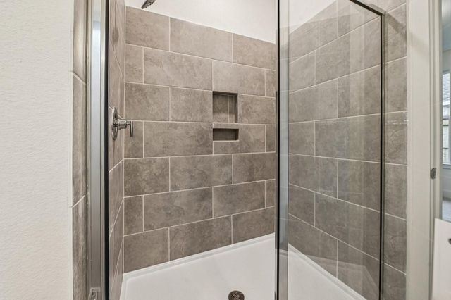 29543 Pondview Drive, Waller, TX 77484