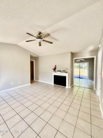 209 Chokecherry S, Richlands, NC 28574