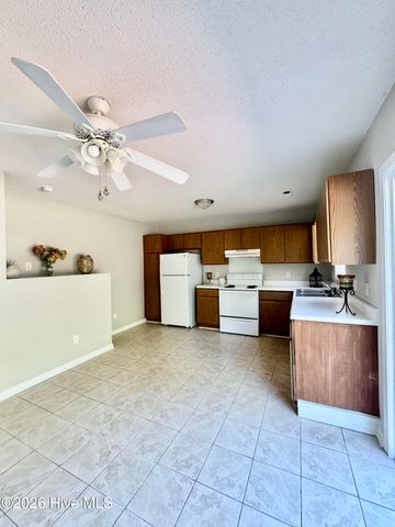 209 Chokecherry S, Richlands, NC 28574