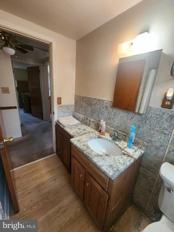 229 N MAPLE ST, Elizabethtown, PA 17022