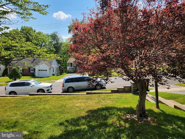 229 N MAPLE ST, Elizabethtown, PA 17022