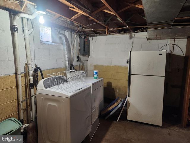 229 N MAPLE ST, Elizabethtown, PA 17022