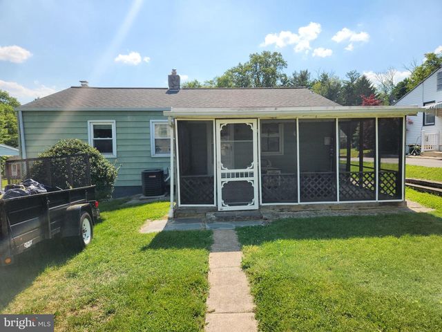 229 N MAPLE ST, Elizabethtown, PA 17022
