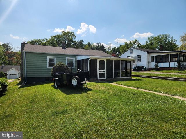 229 N MAPLE ST, Elizabethtown, PA 17022
