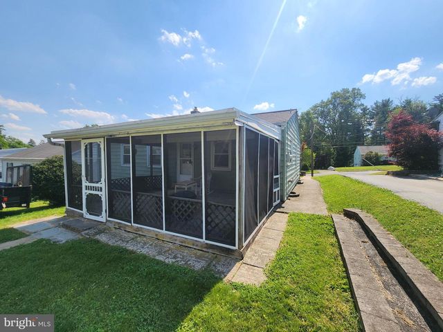 229 N MAPLE ST, Elizabethtown, PA 17022