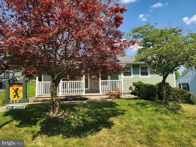 229 N MAPLE ST, Elizabethtown, PA 17022