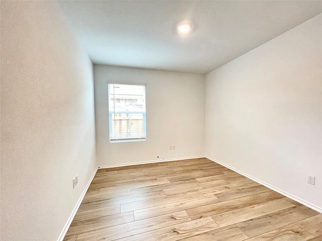 215 Magione CIR, Hutto, TX 78634