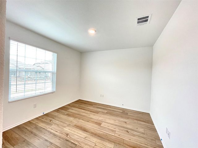 215 Magione CIR, Hutto, TX 78634