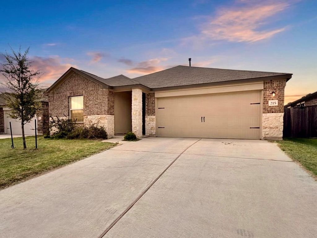 215 Magione CIR, Hutto, TX 78634