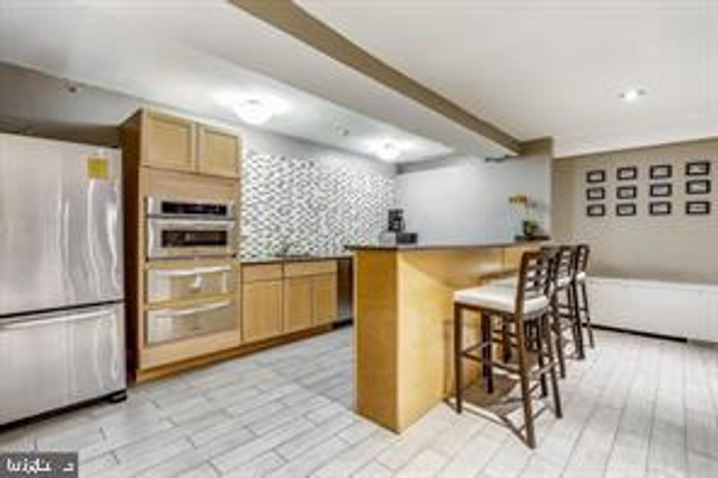 Image 21 of property listing at 1900 LYTTONSVILLE RD #1103, Silver Spring, MD 20910