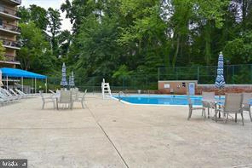 Image 23 of property listing at 1900 LYTTONSVILLE RD #1103, Silver Spring, MD 20910