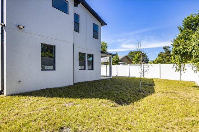 4205 W ARCH STREET, Tampa, FL 33607