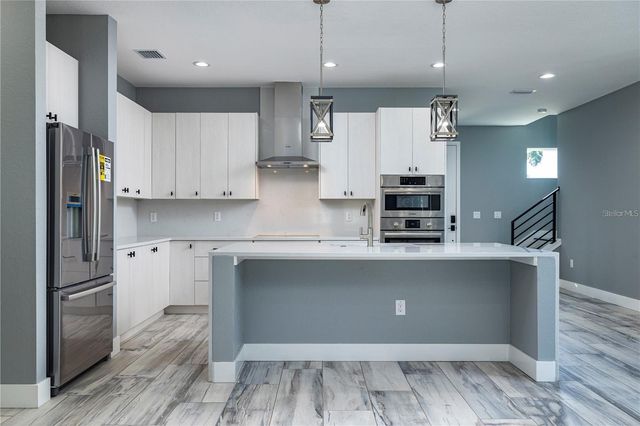 4205 W ARCH STREET, Tampa, FL 33607