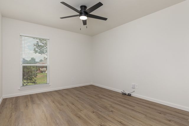 12 Kean Circle, The Colony, TX 75056