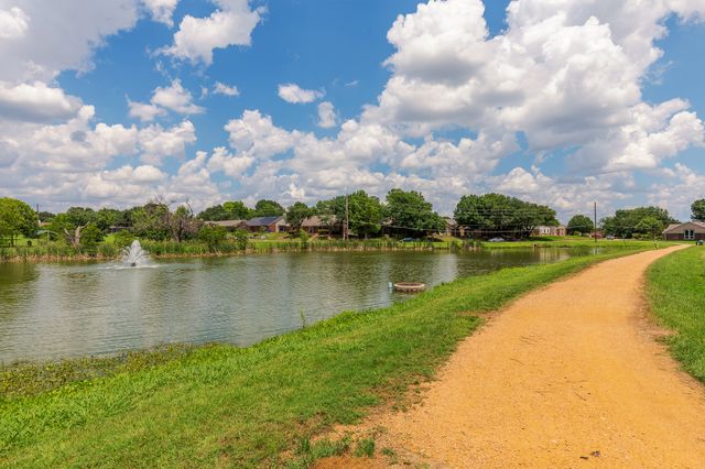 12 Kean Circle, The Colony, TX 75056