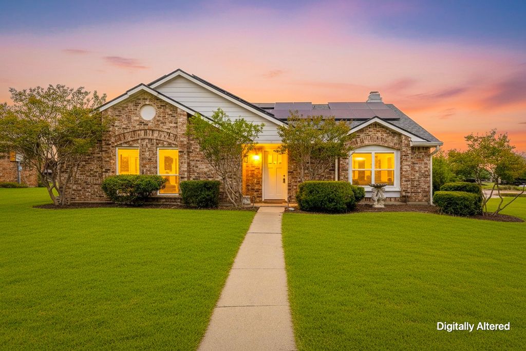 12 Kean Circle, The Colony, TX 75056