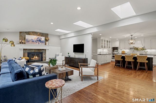 596 Silvermine Road, New Canaan, CT 06840