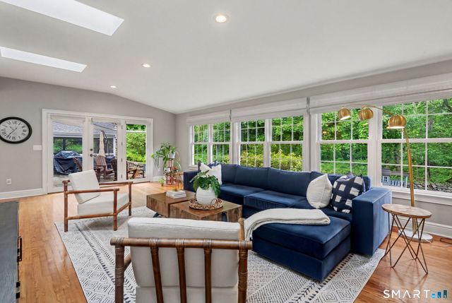 596 Silvermine Road, New Canaan, CT 06840