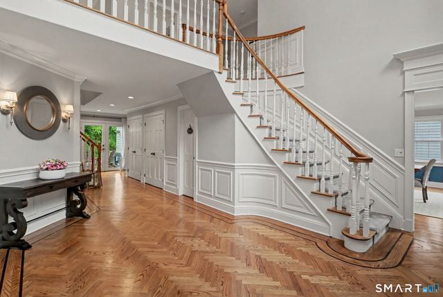596 Silvermine Road, New Canaan, CT 06840