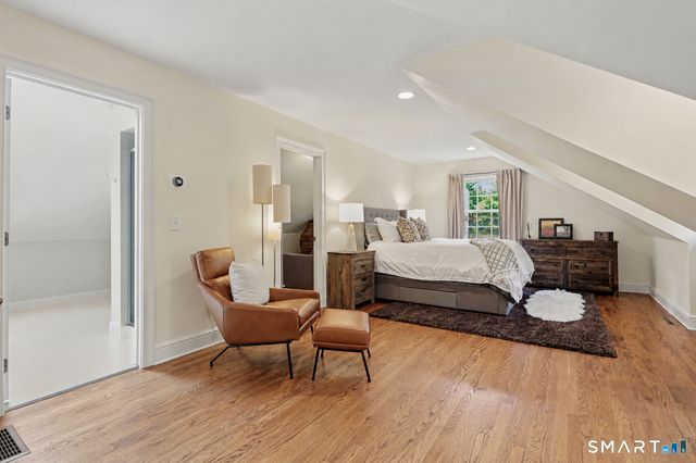 596 Silvermine Road, New Canaan, CT 06840