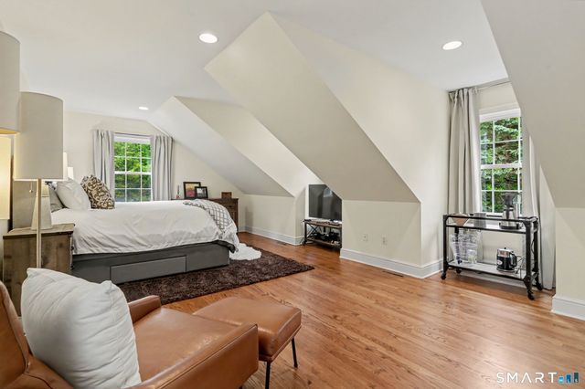 596 Silvermine Road, New Canaan, CT 06840