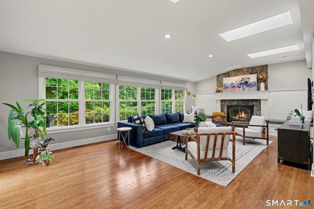 596 Silvermine Road, New Canaan, CT 06840