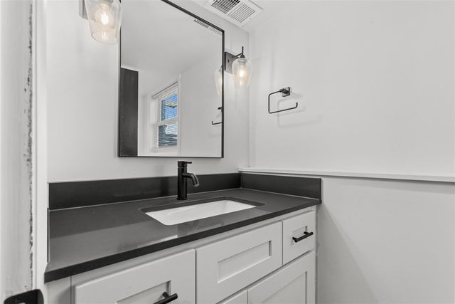 5850 Belard Street, Portage, MI 49002