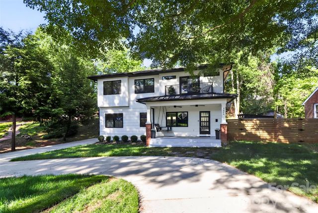 5026 Buckingham Drive, Charlotte, NC 28209