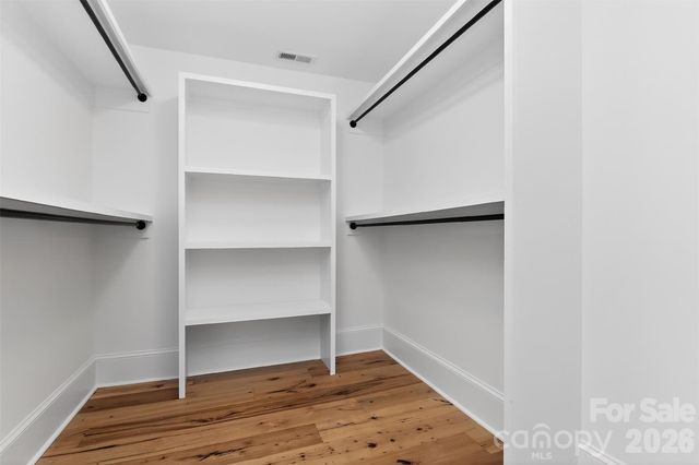 5026 Buckingham Drive, Charlotte, NC 28209