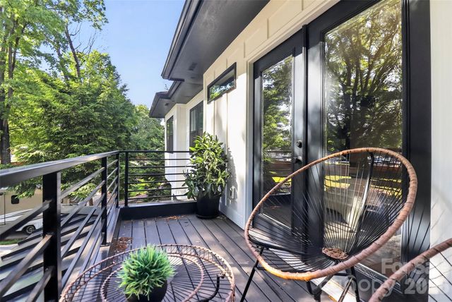 5026 Buckingham Drive, Charlotte, NC 28209