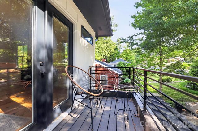 5026 Buckingham Drive, Charlotte, NC 28209