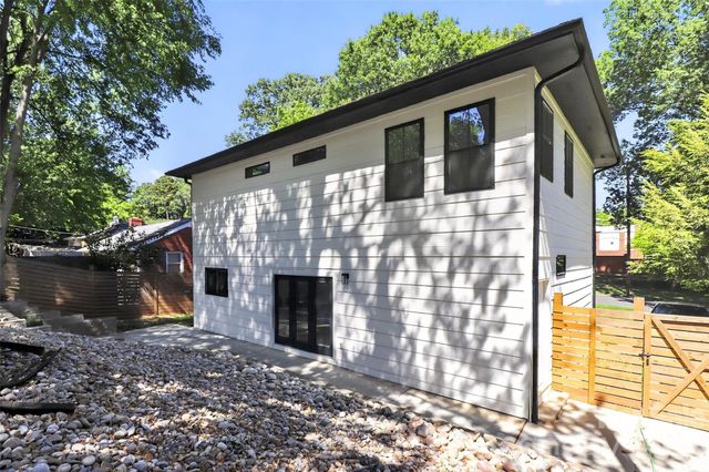 5026 Buckingham Drive, Charlotte, NC 28209