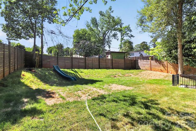 5026 Buckingham Drive, Charlotte, NC 28209
