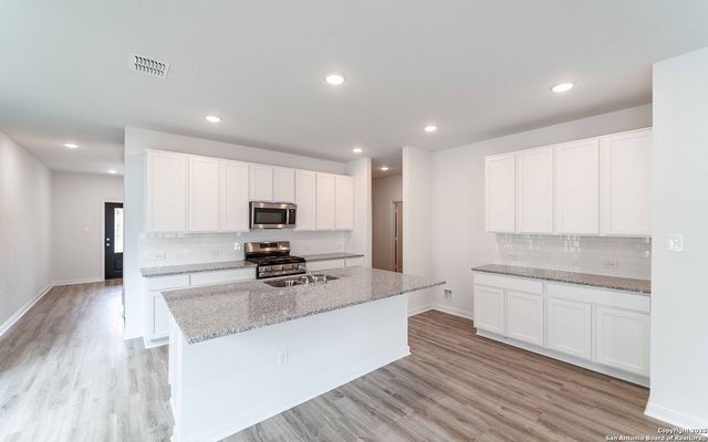 6614 Cibolo Springs, Converse, TX 78109