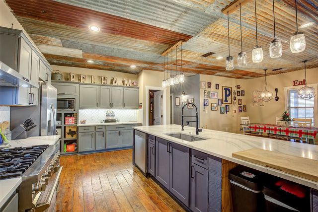 1899 County Road 4306, Greenville, TX 75401