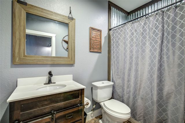 1899 County Road 4306, Greenville, TX 75401