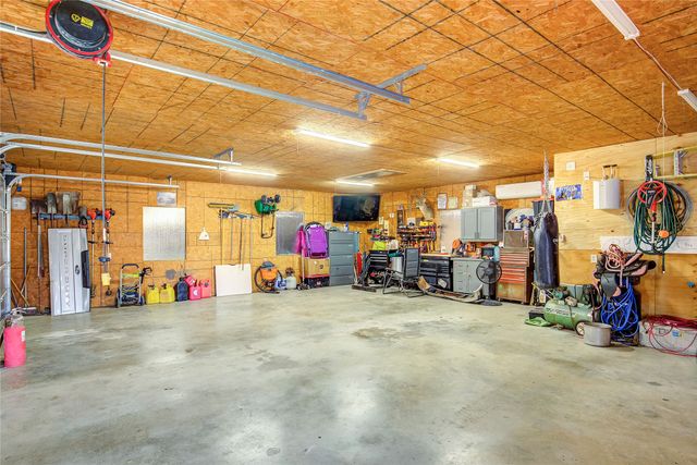 1899 County Road 4306, Greenville, TX 75401