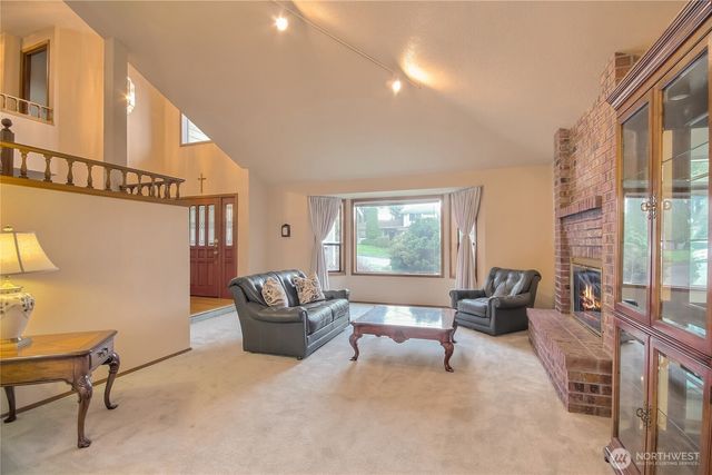 32026 11th Avenue SW, Federal Way, WA 98023