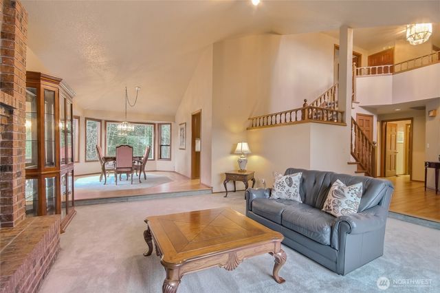 32026 11th Avenue SW, Federal Way, WA 98023