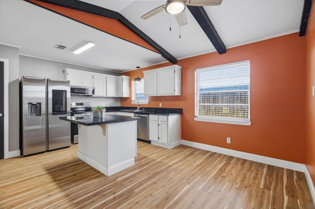 5685 Theresa Street, Beaumont, TX 77705