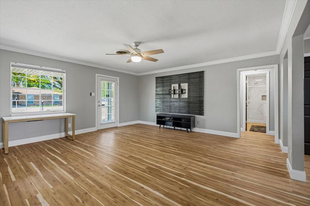 5685 Theresa Street, Beaumont, TX 77705