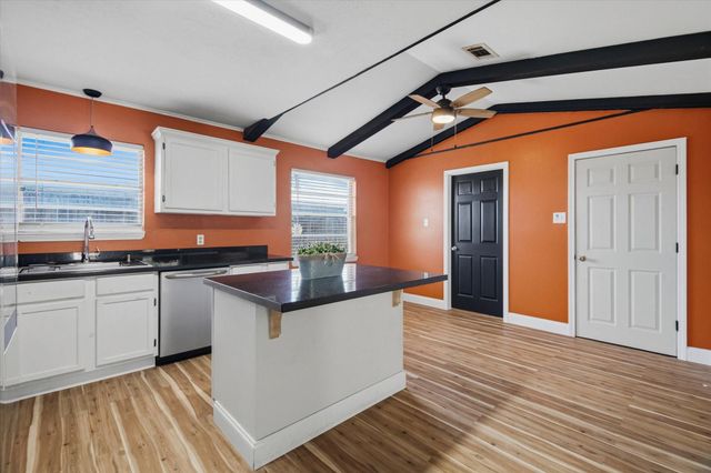 5685 Theresa Street, Beaumont, TX 77705