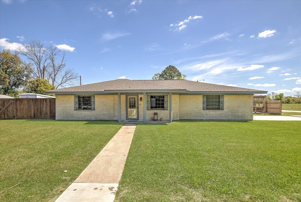 5685 Theresa Street, Beaumont, TX 77705