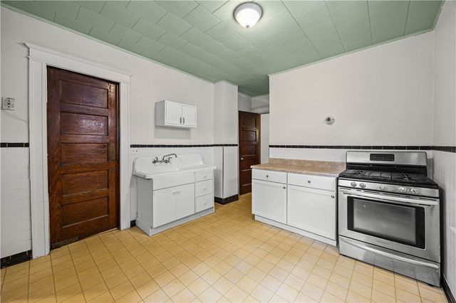 749 Avenue D, Rochester, NY 14621