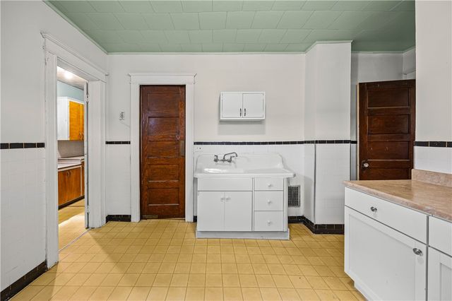 749 Avenue D, Rochester, NY 14621