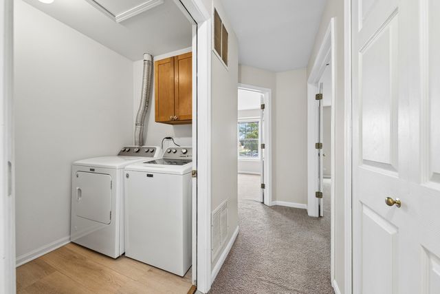 240 Ashbury Lane W 6, Roselle, IL 60172