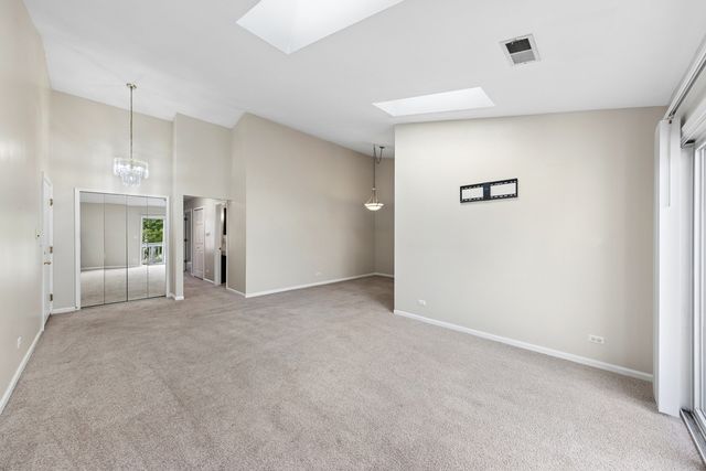 240 Ashbury Lane W 6, Roselle, IL 60172