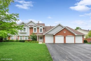 240 Ashbury Lane W 6, Roselle, IL 60172
