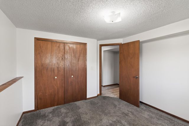 7589 Homestead Avenue S, Cottage Grove, MN 55016