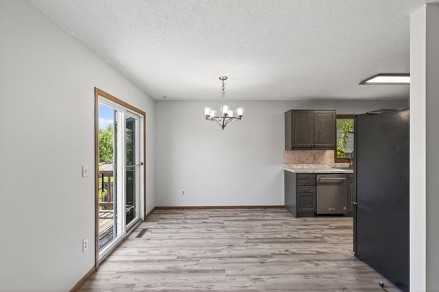 7589 Homestead Avenue S, Cottage Grove, MN 55016